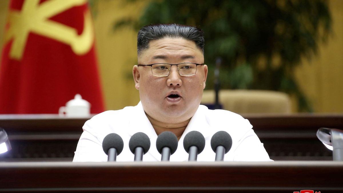 Vůdce KLDR Kim Čong-un podle fotografií výrazně zhubl